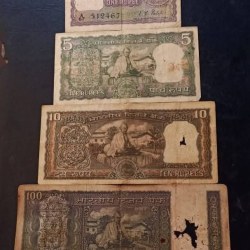 Reserve Bank of India 4. different Note. 1 Rs. &5Rs. & 10Rs. & 100 Rs. Note. Backside Gandhi Condition as image Book on pm. Same and similar piece available