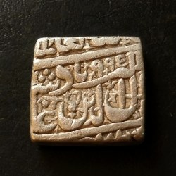 Alternative view of MUGHAL EMPEROR 👑👑 MOST FAMOUS KING 👑👑 Akbar👑👑 Silver 1 ruppee. SQUARE AHAMDABAD MINT EXCELLENT CONDITION AS IMAGE Same and similar piece available