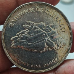 Bailiwick of Guernsey 25 pence big size crown size Rare coin #z1311