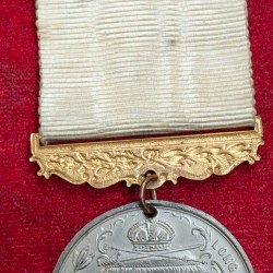 Alternative view of Edward vII qween alexandra coronation 1902 long live the king medal with original riban
