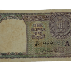 One Rupee Old Issue Year 1957 Sign H.M PATEL in High Collectable Grade.