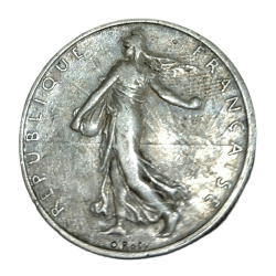 Alternative view of FRANCE Silver 2 FRANCS Year 1914 RAYMOND POINCARE OF FRANCE Weight=10g Diameter= 27.5mm **SCARE** High Collectable Grade.