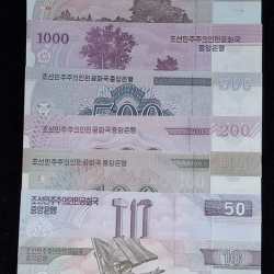 Alternative view of North Korea 10 Note Spiceman All Note Number 000000 Gem Unc 10 Pcs Set Note