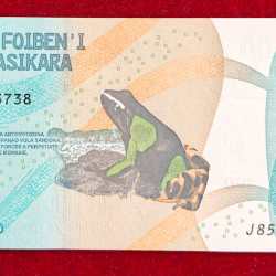 MADAGASIKARA 100 ARIARY ZATO GEM UNC BANK NOTE