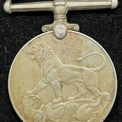 Alternative view of United Kingdom Medal - George VI War Medal ( AN NAMED ) # Z-1357