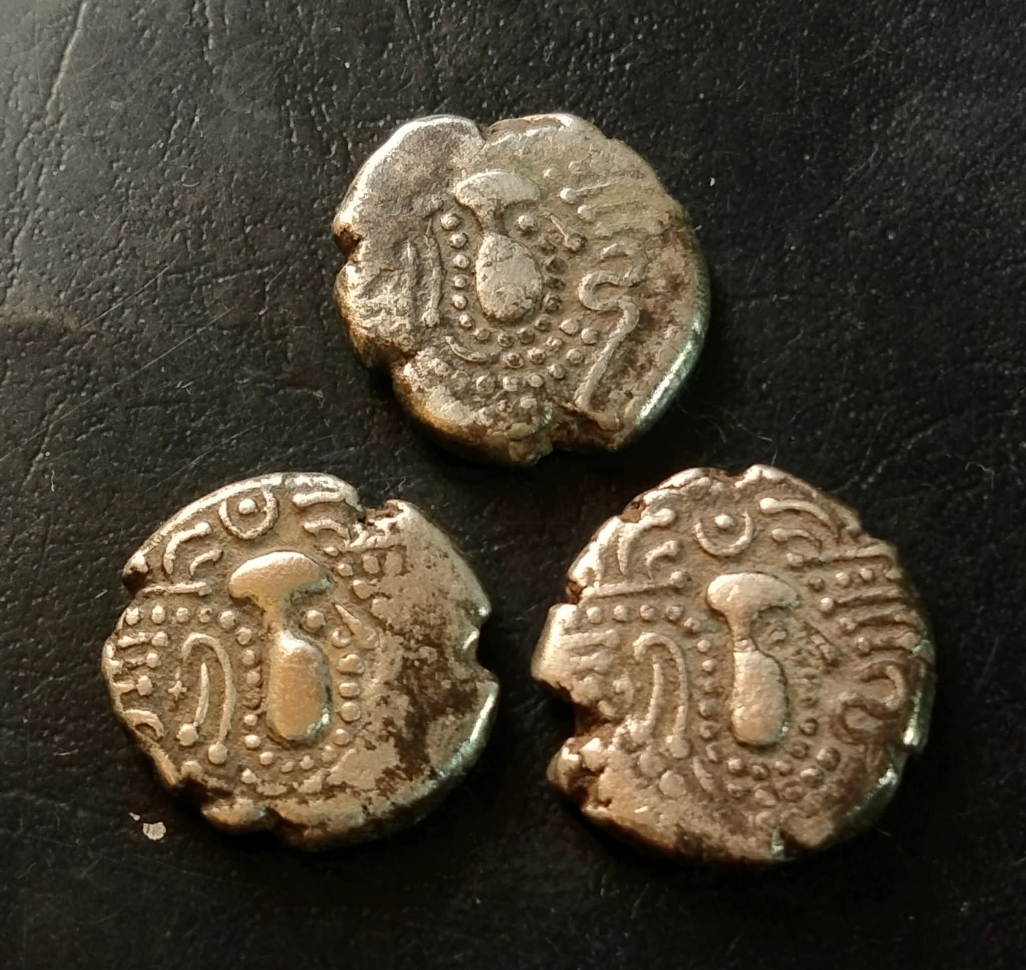 ANCIENT SILVER🥈 Gadhiya Indo Sassanian Rulers of Malwa Thin Planchet Type Silver Drachm Coin DS 318 CONDITION *XF* Weight 4 GM EACH👑 1 1 piece given Same and similar piece available