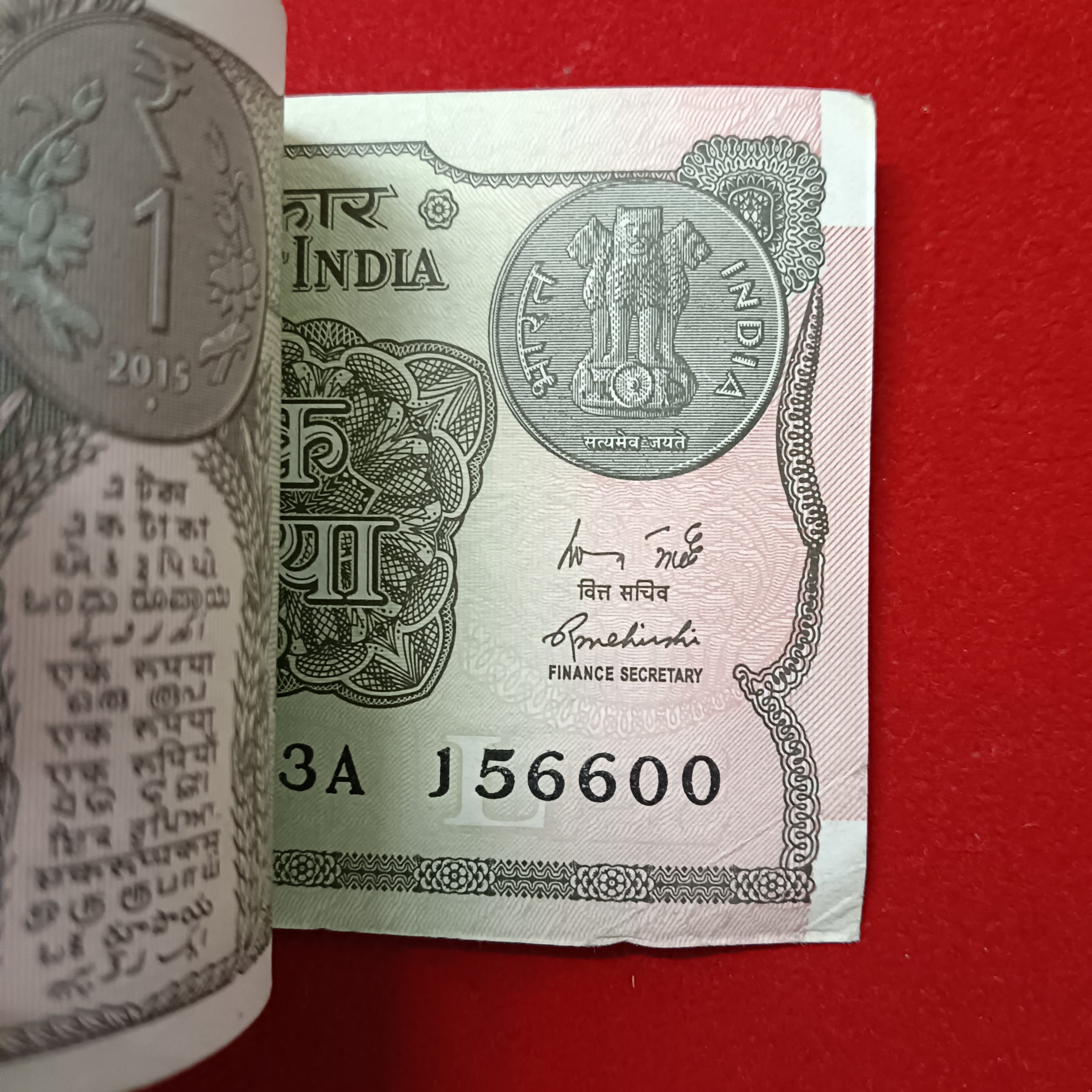 One Rs Full Bundle Finance Secretary Rajiv Mehrishi 2015 Year 156501 - Image 2