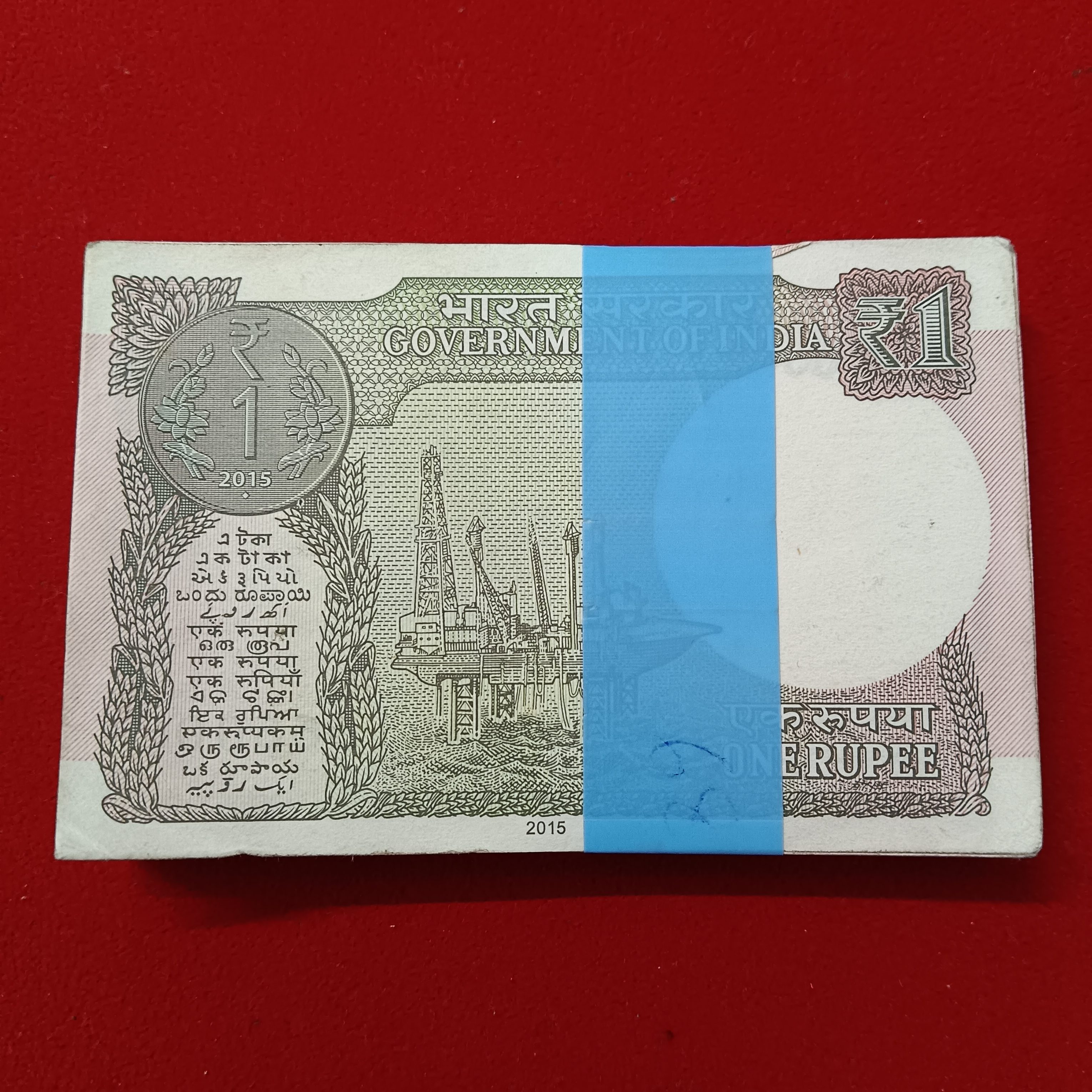 One Rs Full Bundle Finance Secretary Rajiv Mehrishi 2015 Year 156501 - Image 3