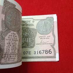 Alternative view of One Rs Full Bundle Finance Secretary Shakti Kant Das Ending 786 2017 Year 816701