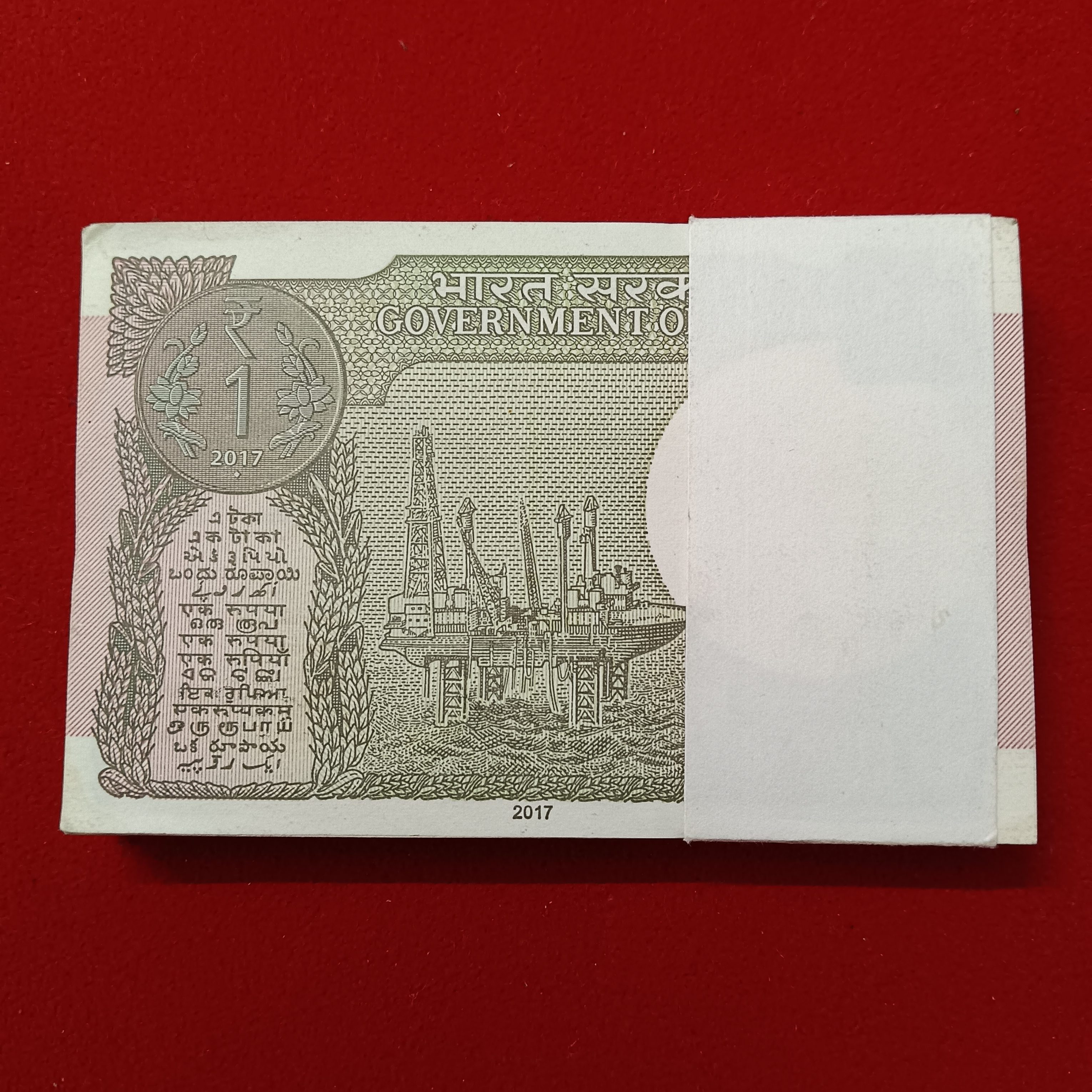 One Rs Full Bundle Finance Secretary Shakti Kant Das Ending 786 2017 Year 816701 - Image 4