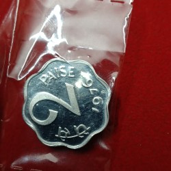 Alternative view of Rare Two Paise 1976 Year Paise PROOF Set Coin Gem Bunc Condition