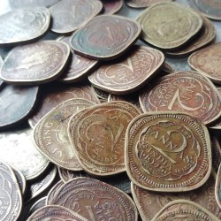 Alternative view of George VI Two Annas 70 Pcs Given British of India