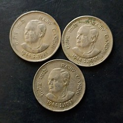 Republic india Denominaton 1 ₹ Metal copper nickel Hyderabad mint Backside of Rajiv Gandhi Same and similar piece available