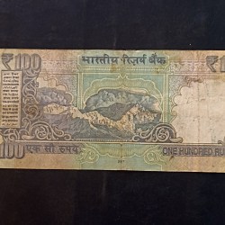 Alternative view of Reserve Bank of India Denominaton 100₹ Semi fancy number Same note. Available