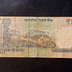 Alternative view of Reserve Bank of India Denominaton 100₹ Super fancy number Same note is available