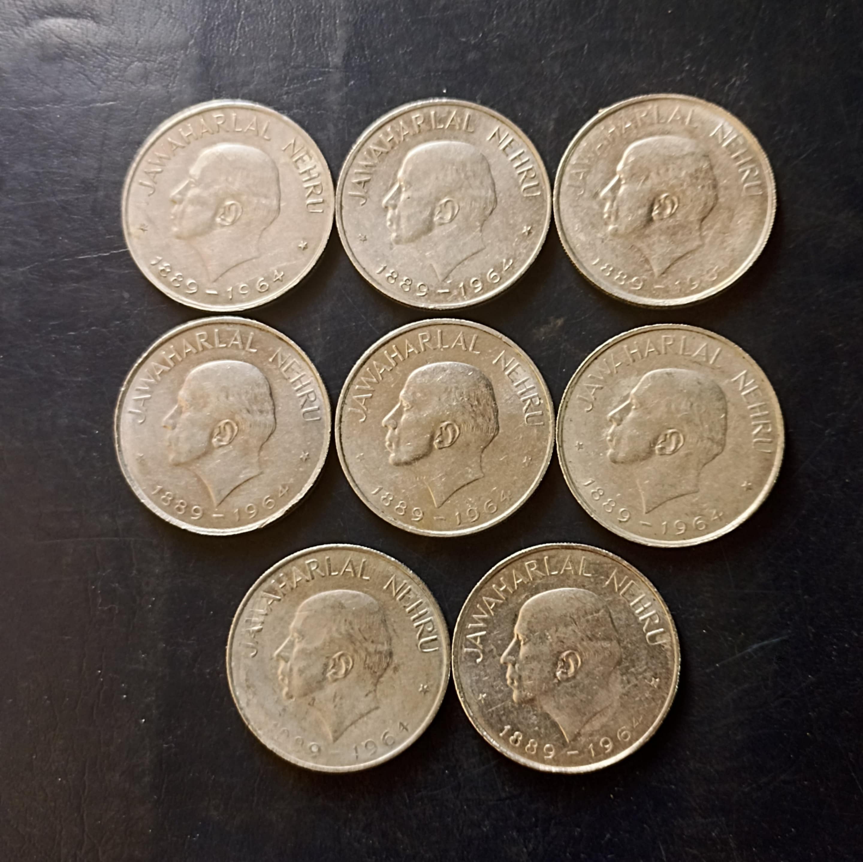 Republic India Denominaton 1₹ Back side of Mahatma Gandhi Metal copper nickel Same and similar piece available - Image 2