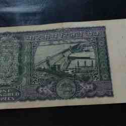 Alternative view of Reserve Bank of India 100 rs. Note signature ofiM. Narsiham Excellent condition as imege Same and similar piece available