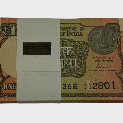 One Rupee New Issue Year 2017 Serially 100 Notes Complete Bundle in UNC Grade.