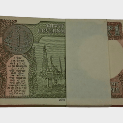 Alternative view of One Rupee New Issue Year 2015 Serially 100 Notes COMPLETE BUNDLE **SCARE** UNC Grade.