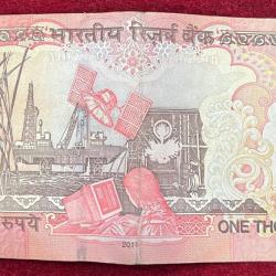 Alternative view of 1000 RUPEES GOVERNOR D.SUBBA RAO ( L INSERT 2011) PEN MARKE RARE NOTE