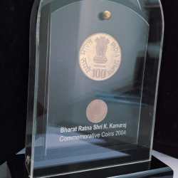 Alternative view of BHARAT RATNA SHRI K.KAMARAJ - 2004 ( 2 COINS SET ) V. I .P SET EXTREMELY RARE