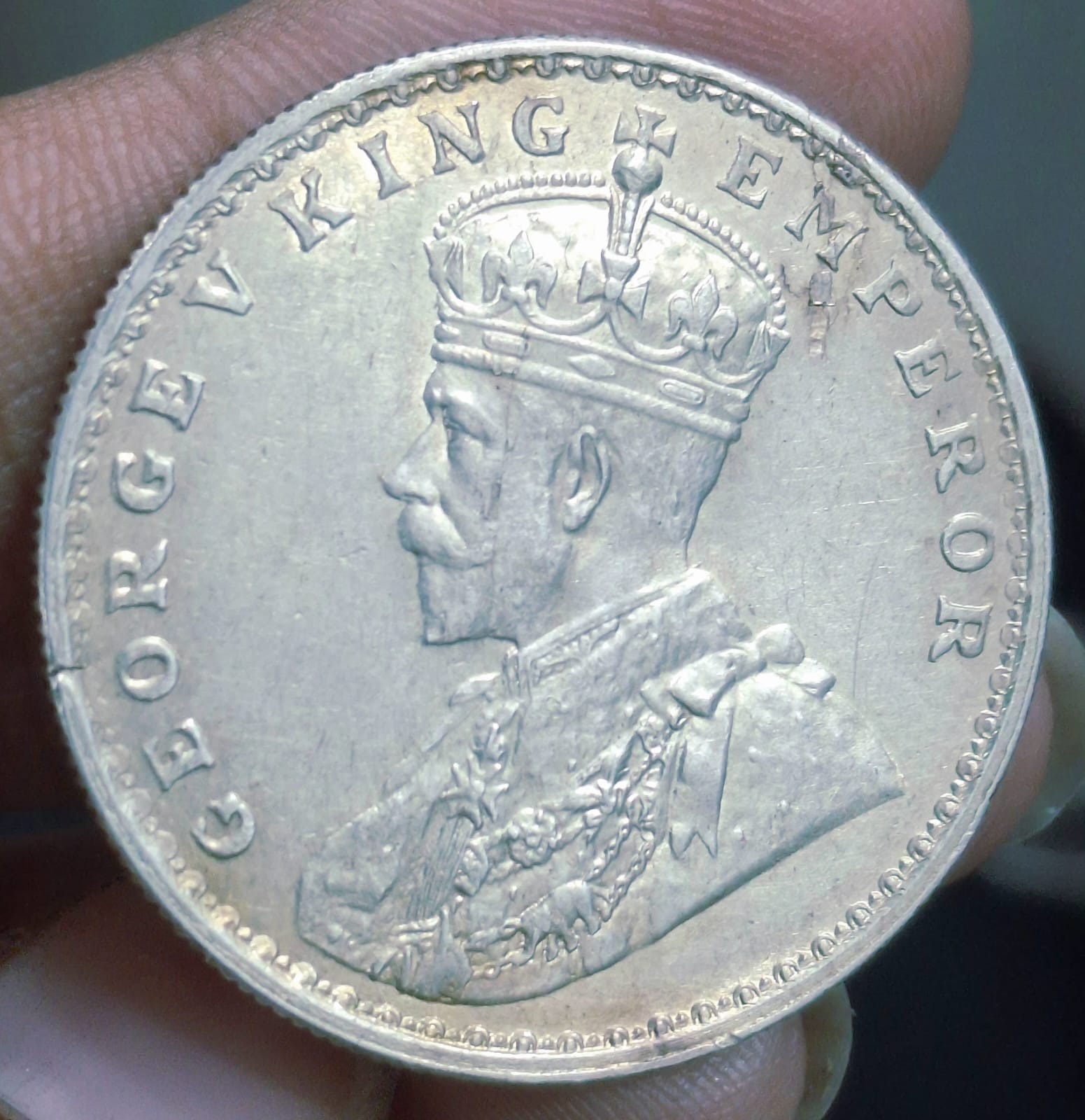 1922 ONE RUPEES BRITISH-INDIA GEORGE V RARE DATE BOMBAY MINT AU CONDITION SILVER COIN # 6464 - Image 2