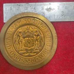 Alternative view of UNIVERSITY OF MARYLAND 1807-1856-1920 BIG SIZE OLD MEDAL# N-358