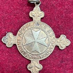 ORIGINAL 1975 VINTAGE COPPER BRONZE ST JOHN AMBULANCE ASSOCIATION MEDAL PENDANT RARE MEDAL #S-64