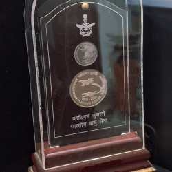 INDIAN AIR FORCE PLATINUM JUBILEE 1932-2007 ( 2 COINS SET ) V. I .P SET EXTREMELY RARE WITH BEAUTIFUL BOX