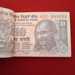 Alternative view of Ten Rs Old Full Bundle Governor Raghuram Rajan 2016 Year Gem Unc Condition 848201