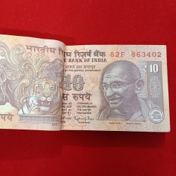 Alternative view of Ten Rs Old Gandhi Bundle Governor Raghuram Rajan Gem Unc Condition 863401