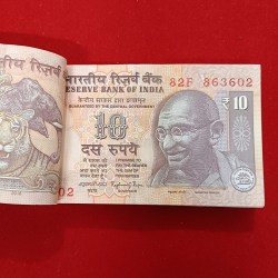 Alternative view of Ten Rs Old Gandhi Bundle Governor Raghuram Rajan Gem Unc Condition 863601