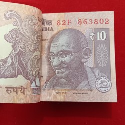 Alternative view of Ten Rs Old Gandhi Bundle Governor Raghuram Rajan Gem Unc Condition 863801