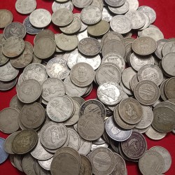 Alternative view of Five Rs Commarative Scare Coins Mix Varieties Mix Mints 100 Pcs Given Republic of India