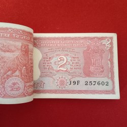 Alternative view of Two Rs Rare Tiger Bundle Governor Manmohan Singh Gem Unc Condition 257601