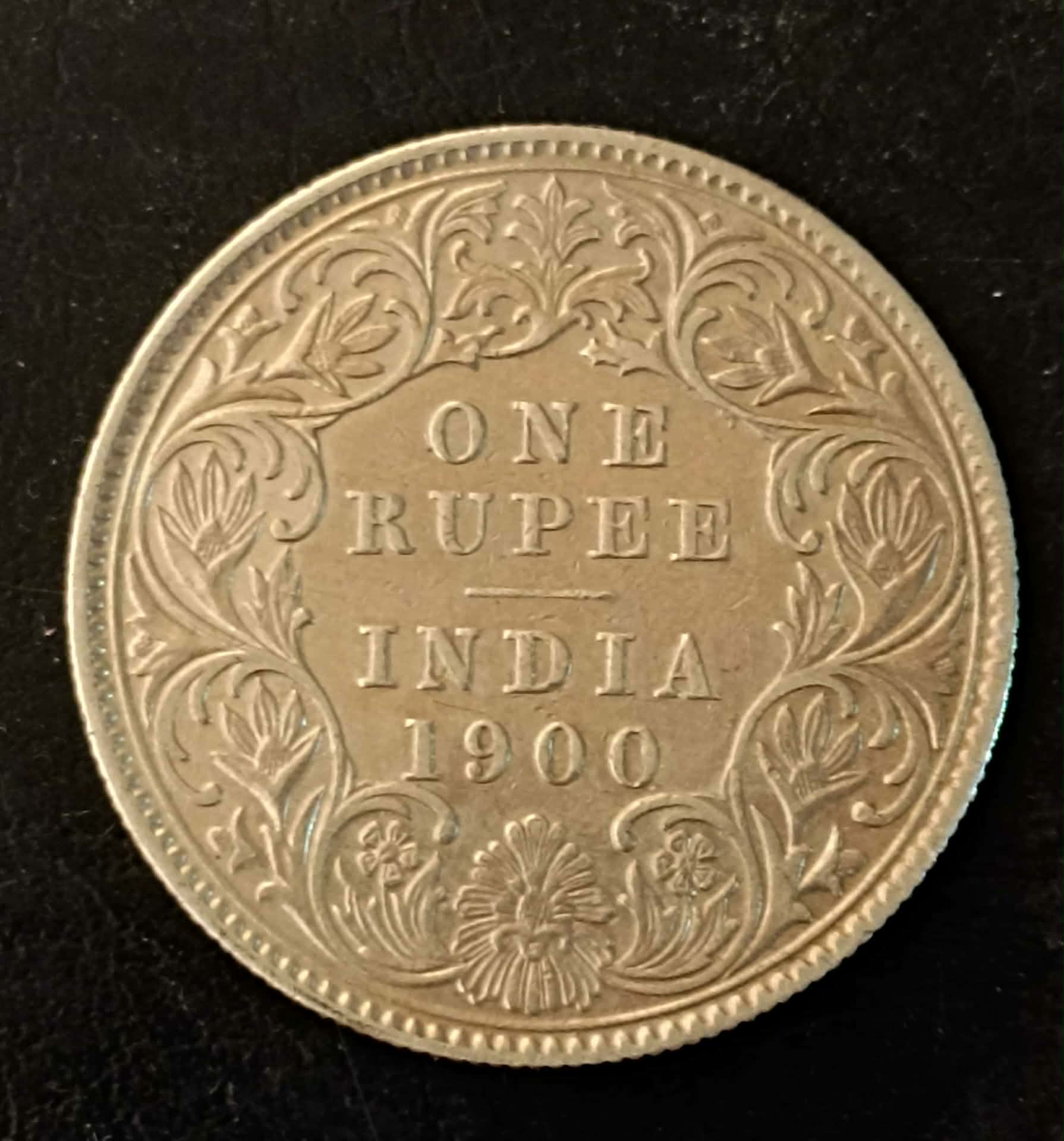 Silver British India Victoria empress Denominaton 1₹ Year 1900 same and similar piece available