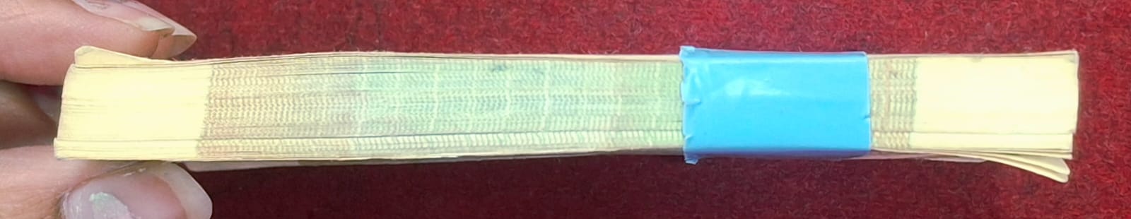 2 RUPEES SATELLITE GOVERNOR I.J.PATEL RARE (100 NOTE) SERIAL PACKET - Image 4