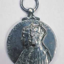 ROYAL MINT KING GEORGE 5TH SILVER JUBLIEE NAMED MEDAL 1910 TO 1935. High GRADE 30 gm. Silver.