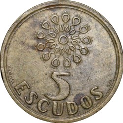 Alternative view of Nickel-Brass 5 Escudos of Portuguese (AD 1998) with A stained glass window