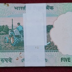 Alternative view of 5 RUPEES GANDHI GOVERNOR D.SUBBRAO RARE SERIAL PACKET