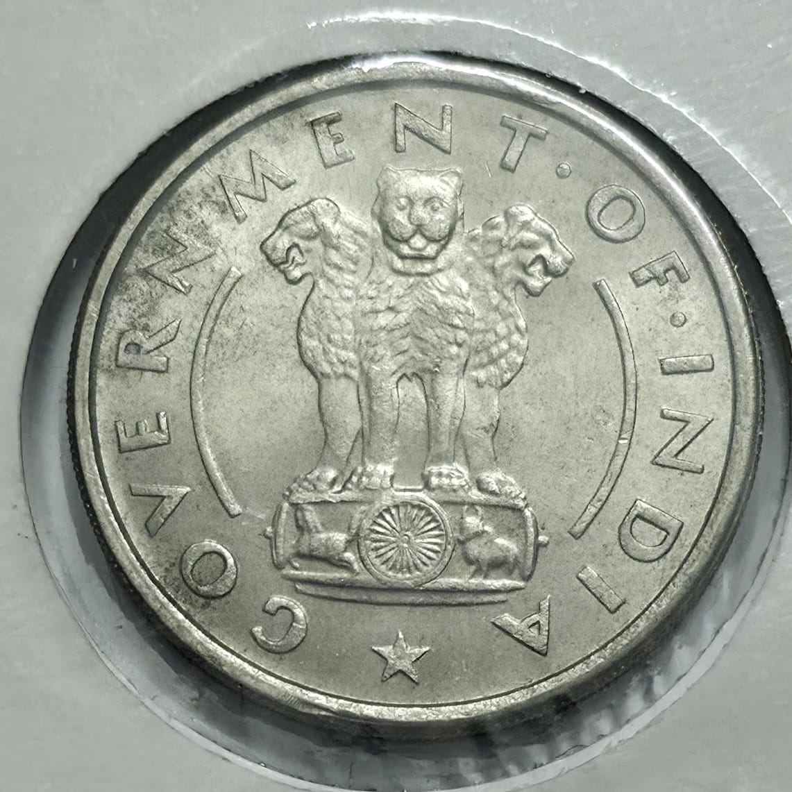 1 Rs 1950 Copper Nickel Coin UNC - Image 2
