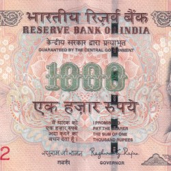 1000 RUPEES GOVERNOR RAGHU RAM RAJAN ( L INSERT 2015) RARE WITHOUT PEN MARK TELESCOPE TOP CONDITION NOTE