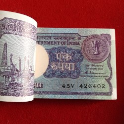 Alternative view of One Rs Old Small Coin Full Bundle A48 Finance Secretary S.Venketraman 1985 Year 426401