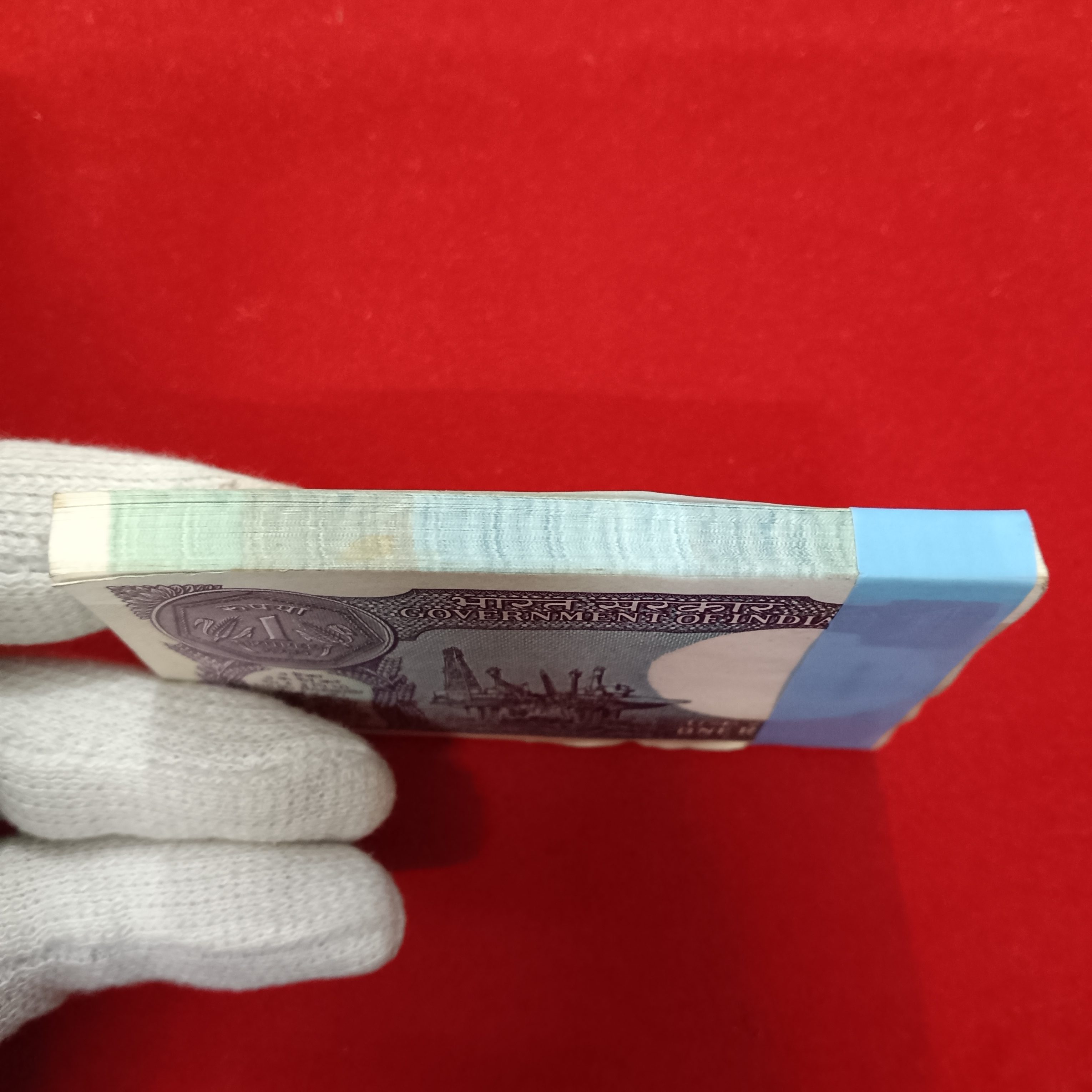 One Rs Old Small Coin Full Bundle A 48 Finance Secretary S.Venketranan 1985 Year 996501 - Image 6