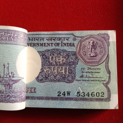 Alternative view of One Rs Old Small Coin Full Bundle A52 Finance Secretary S.Venketraman 1989 Year 534601