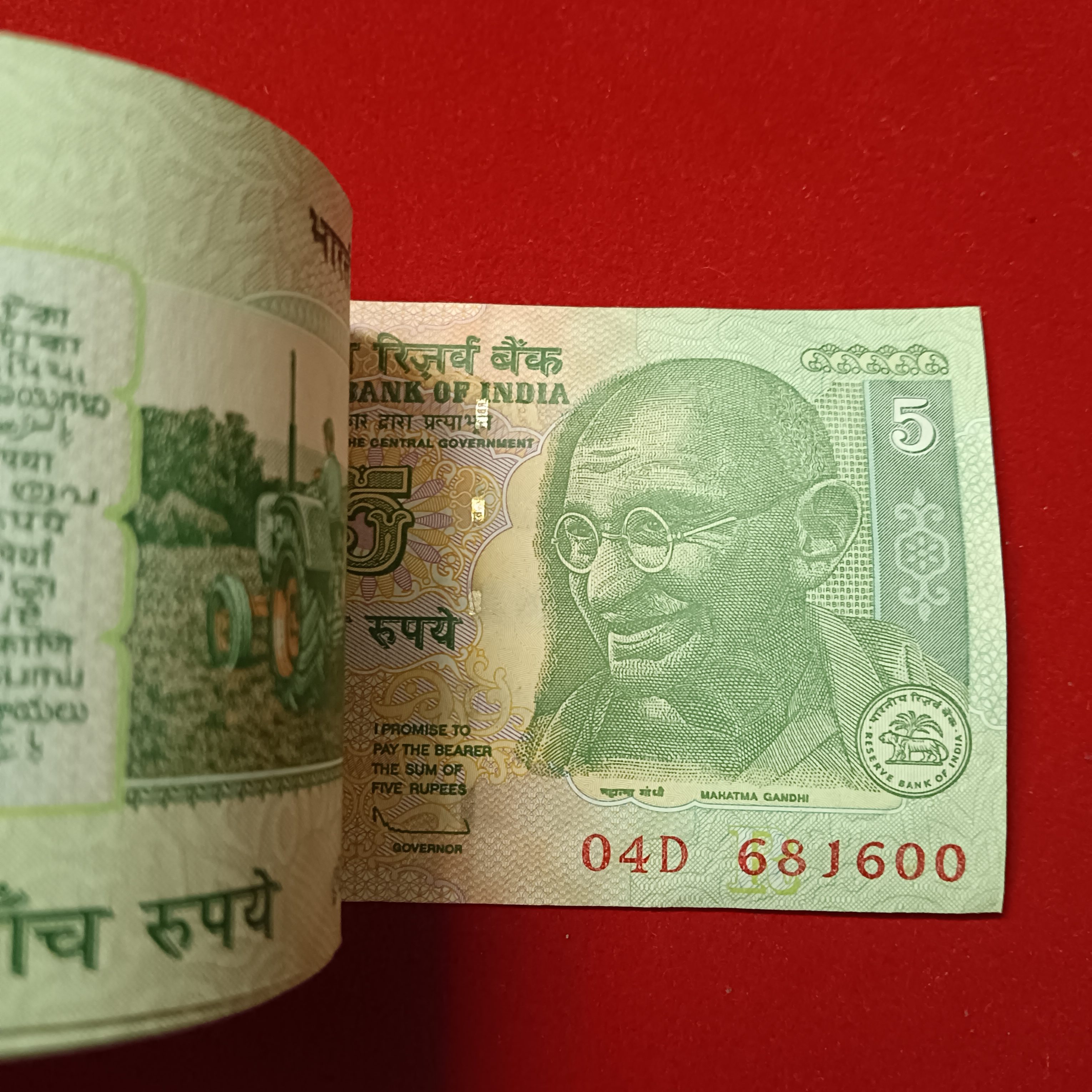 Five Rs Mahatma Gandhi Bundle Governor D.Subaraw Gem Unc Condition 681501 - Image 3