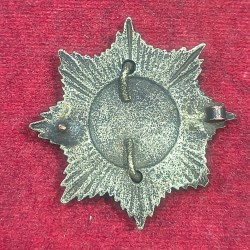 Alternative view of Post 1947 Great Britain Indian Services Corps Cap Badge 42 mm x 42 mm Broken Lug #D-44
