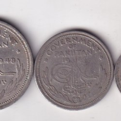 Alternative view of 1948 FIRST ISSUE 3 DIFFERENT DENOMINATION ( 1 RUPEES , HALF RUPEES , QUARTER RUPEES ) COMPLETE 3 PCS SET #D-90