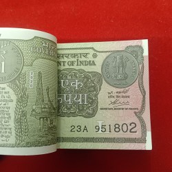 Alternative view of One Rs Rare Full Bundle Finance Secretary Atanu Chakraborty Year 2020 Gem Bunc Condition 951801