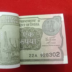 Alternative view of One Rs Rare Full Bundle Finance Secretary Atanu Chakraborty Year 2020 Gem Bunc Condition 928301